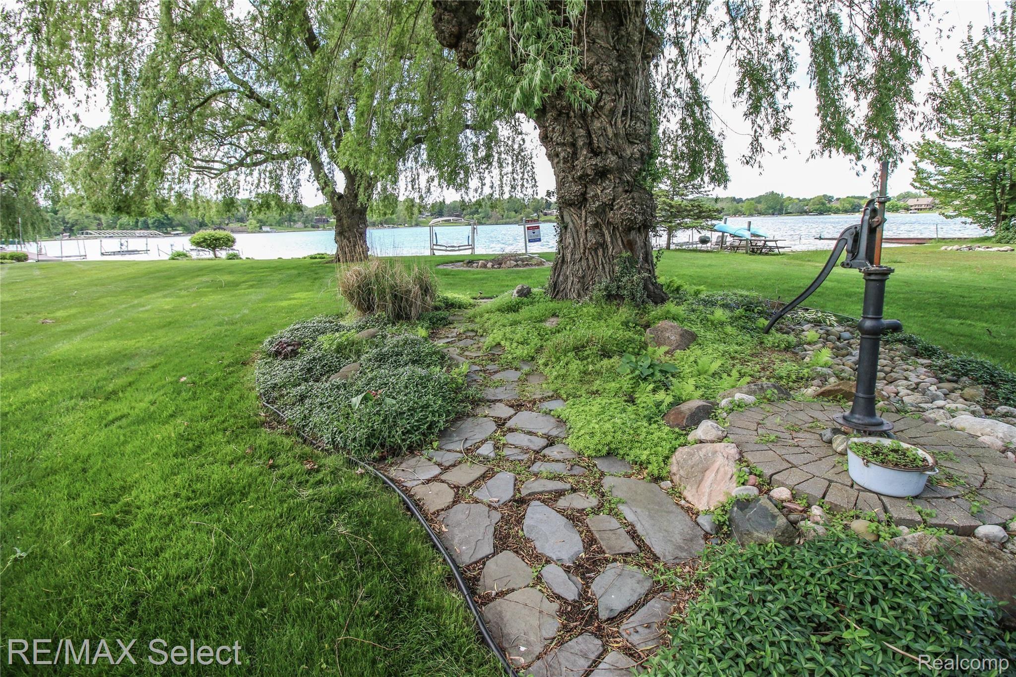 10309 Bennett Lake Road Fenton, MI 48430 - Photo 57 of 79 0B15FC47-1D4B-4052-937E-EBCA3BB7E1C1.JPEG