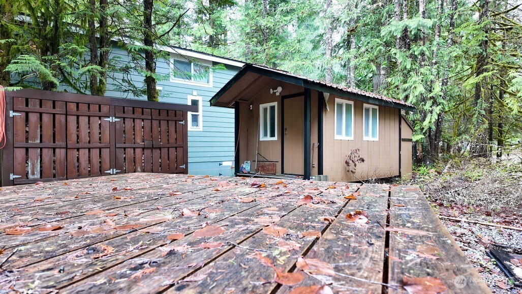 1 Riverside Drive Deming, WA 98244 - Photo 17 of 23