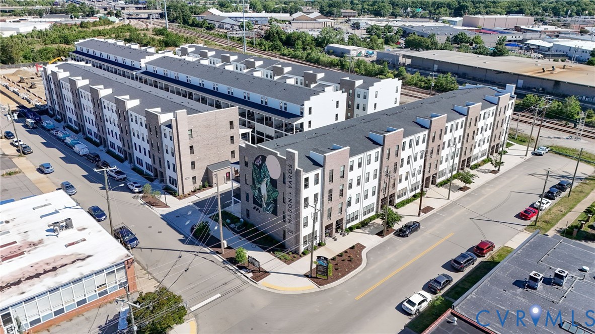 1900 Roseneath Road, Unit 4B Richmond, VA 23230 - Photo 32 of 44 a view of city and mountain