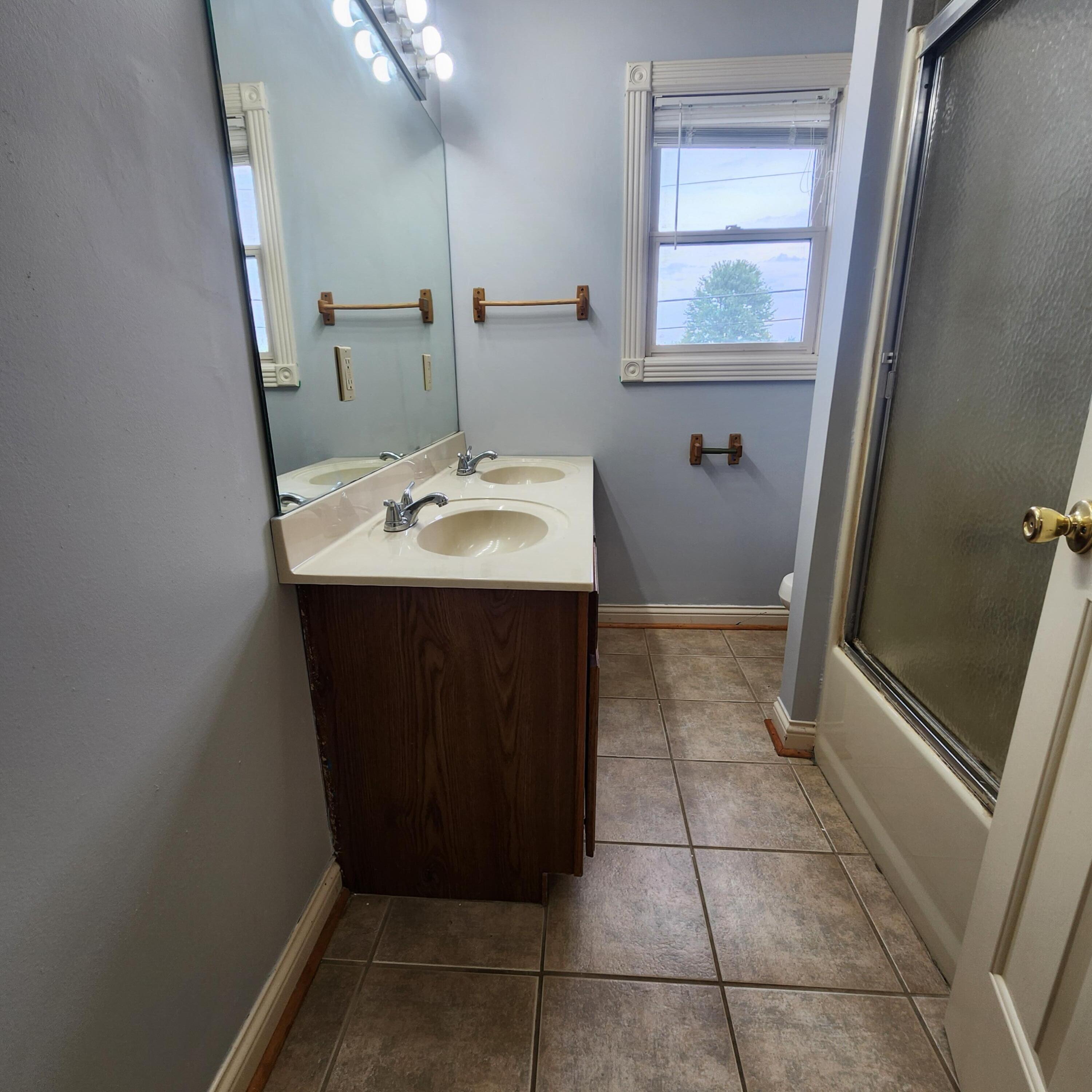 3571 Lexington Road Richmond, KY 40475 - Photo 18 of 58 20250805_173634
