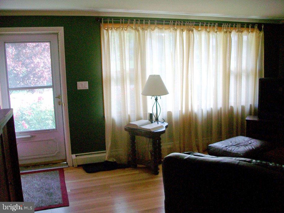 236 North New Street Lititz, PA 17543 - Photo 5 of 47