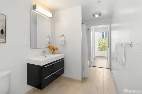 $945,000 | 1515 15th Street, Unit 210, San Francisco, CA 94103