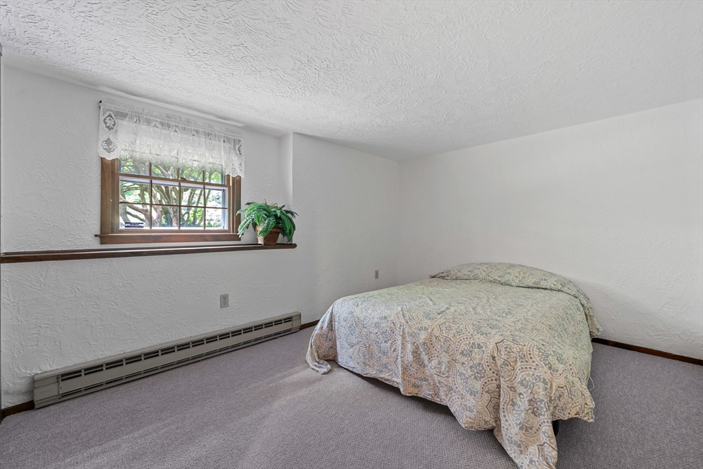 15 Hastings Road Spencer, MA 01562 - Photo 18 of 39