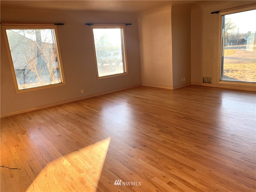 128 Duck Lake Road Omak, WA 98841 - Photo 14 of 28