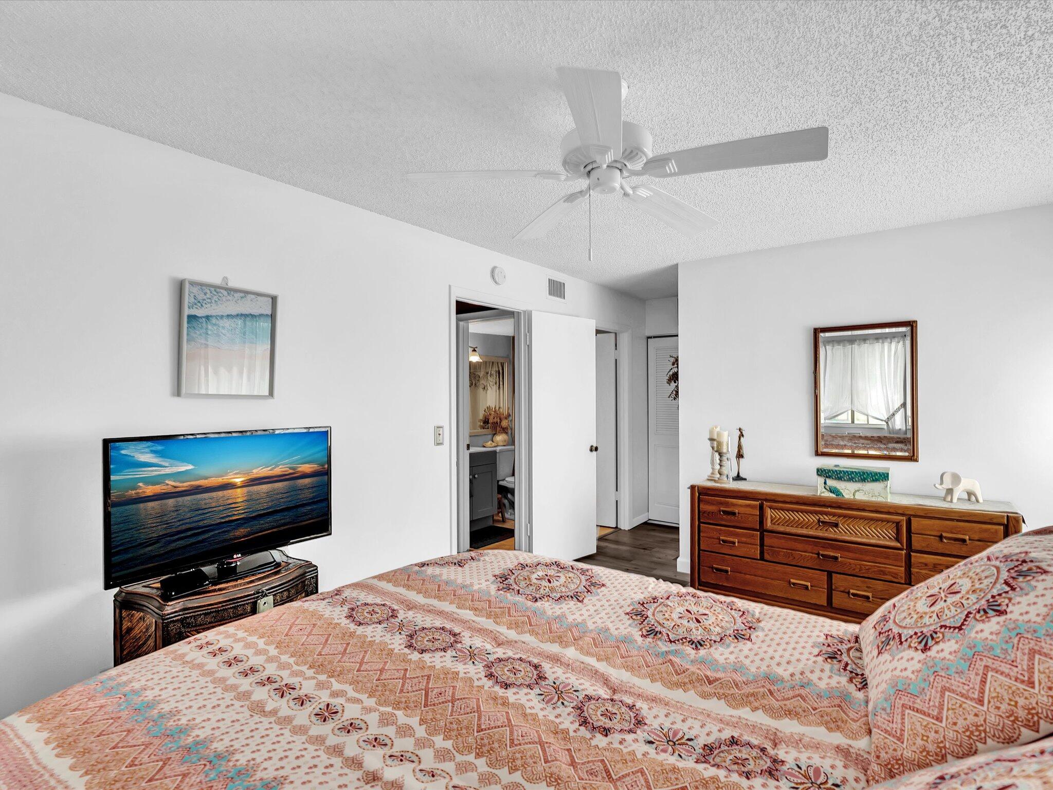 342 Pine Ridge Circle, Unit D2 Greenacres, FL 33463 - Photo 31 of 45 32-FPP00151