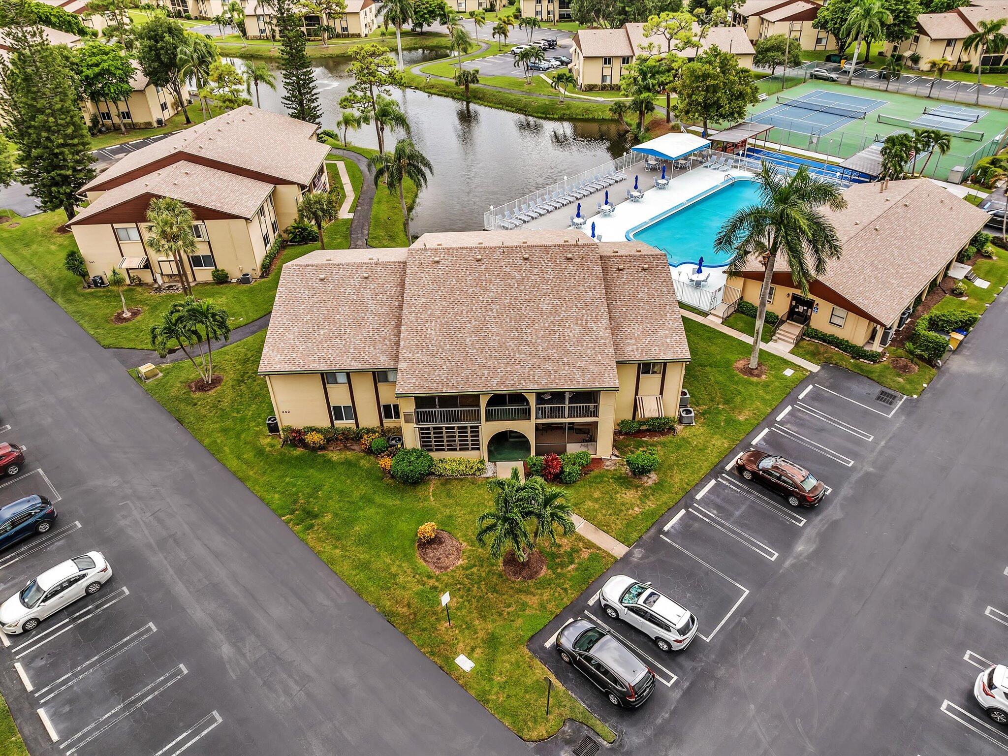 342 Pine Ridge Circle, Unit D2 Greenacres, FL 33463 - Photo 36 of 45 37-DJI_20250919142619_0001_D_FPP