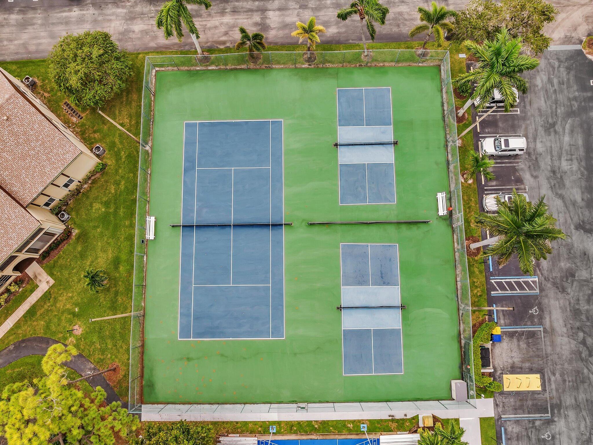 342 Pine Ridge Circle, Unit D2 Greenacres, FL 33463 - Photo 38 of 45 39-DJI_20250919142846_0011_D_FPP