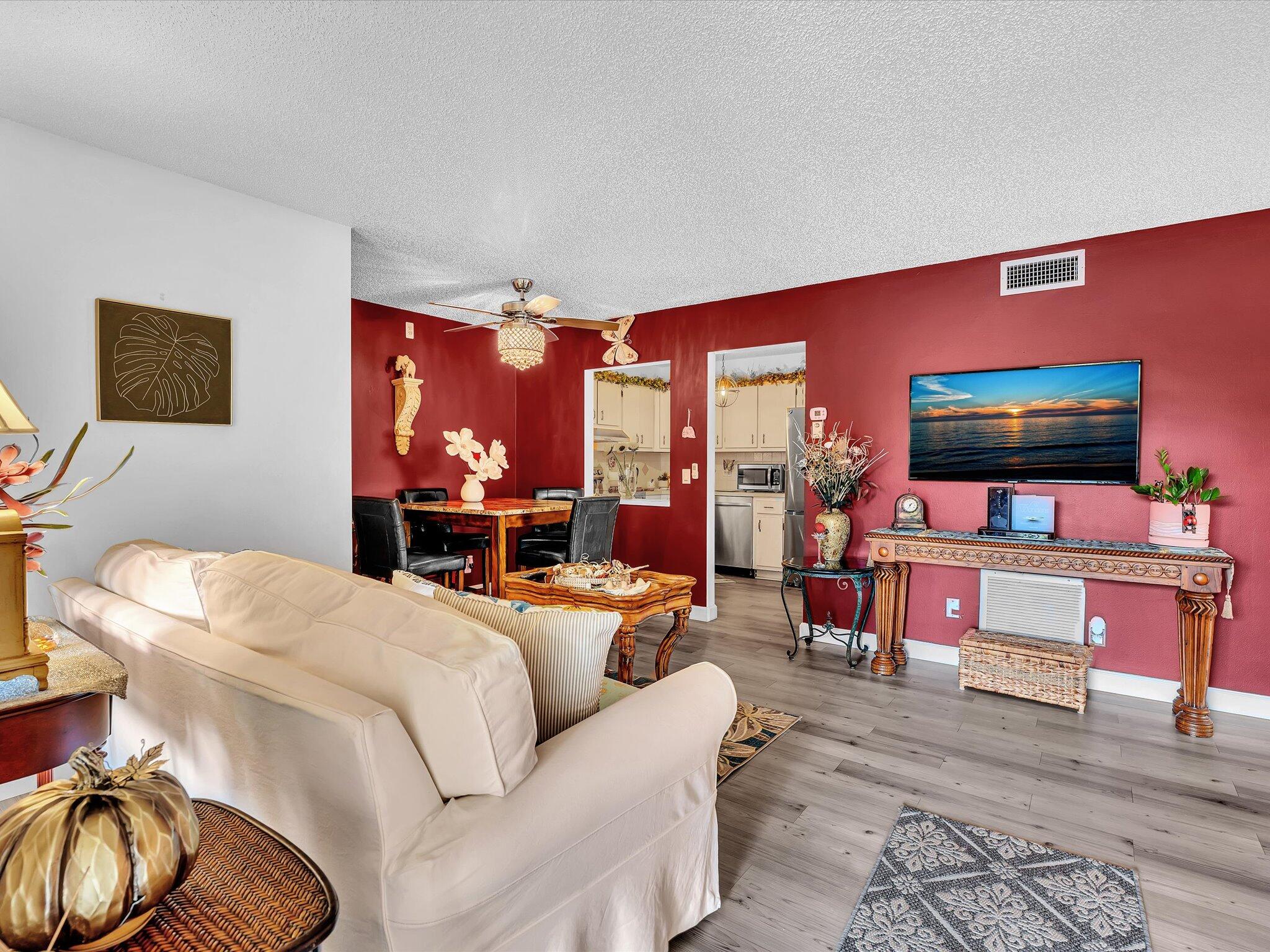 342 Pine Ridge Circle, Unit D2 Greenacres, FL 33463 - Photo 10 of 45 10-FPP00046