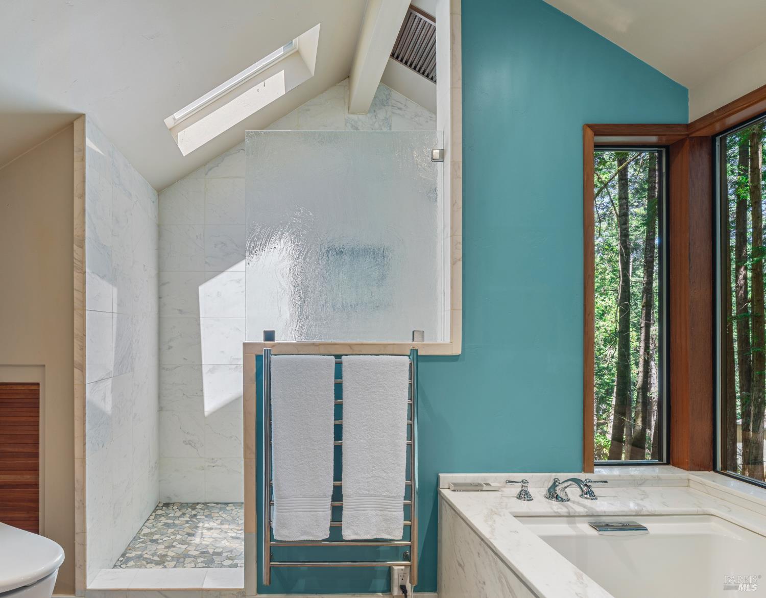 36419 East Ridge Road The Sea Ranch, CA 95497 - Photo 36 of 55 a bathroom with a bathtub and a sink