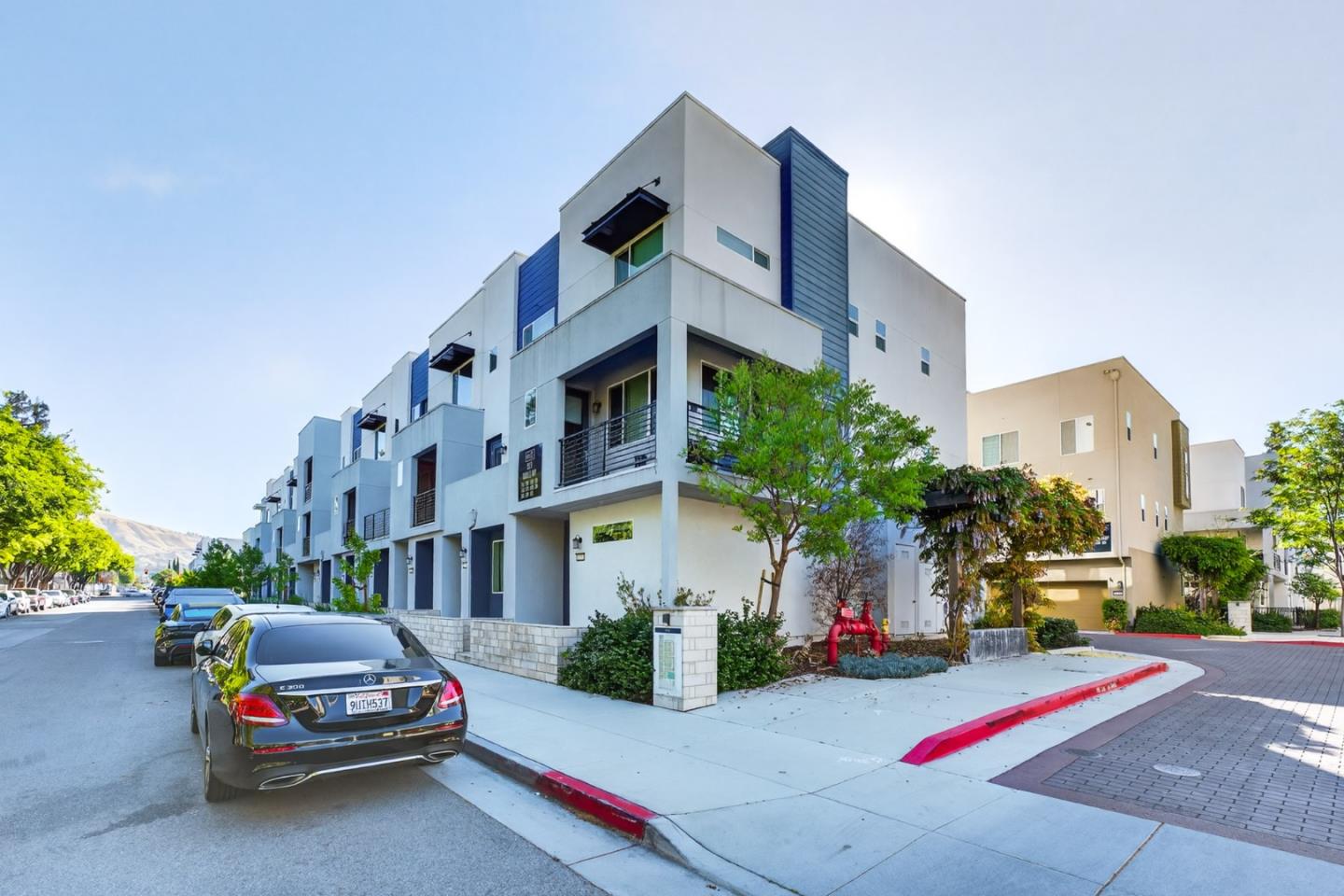 2580 Gimelli Way San Jose, CA 95133 - Photo 37 of 50 a car parked in front of a house