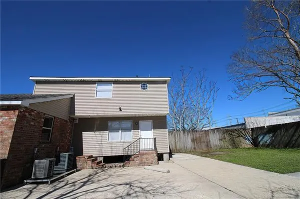 $1,500 | 229 Oak Avenue, Harahan, LA 70123