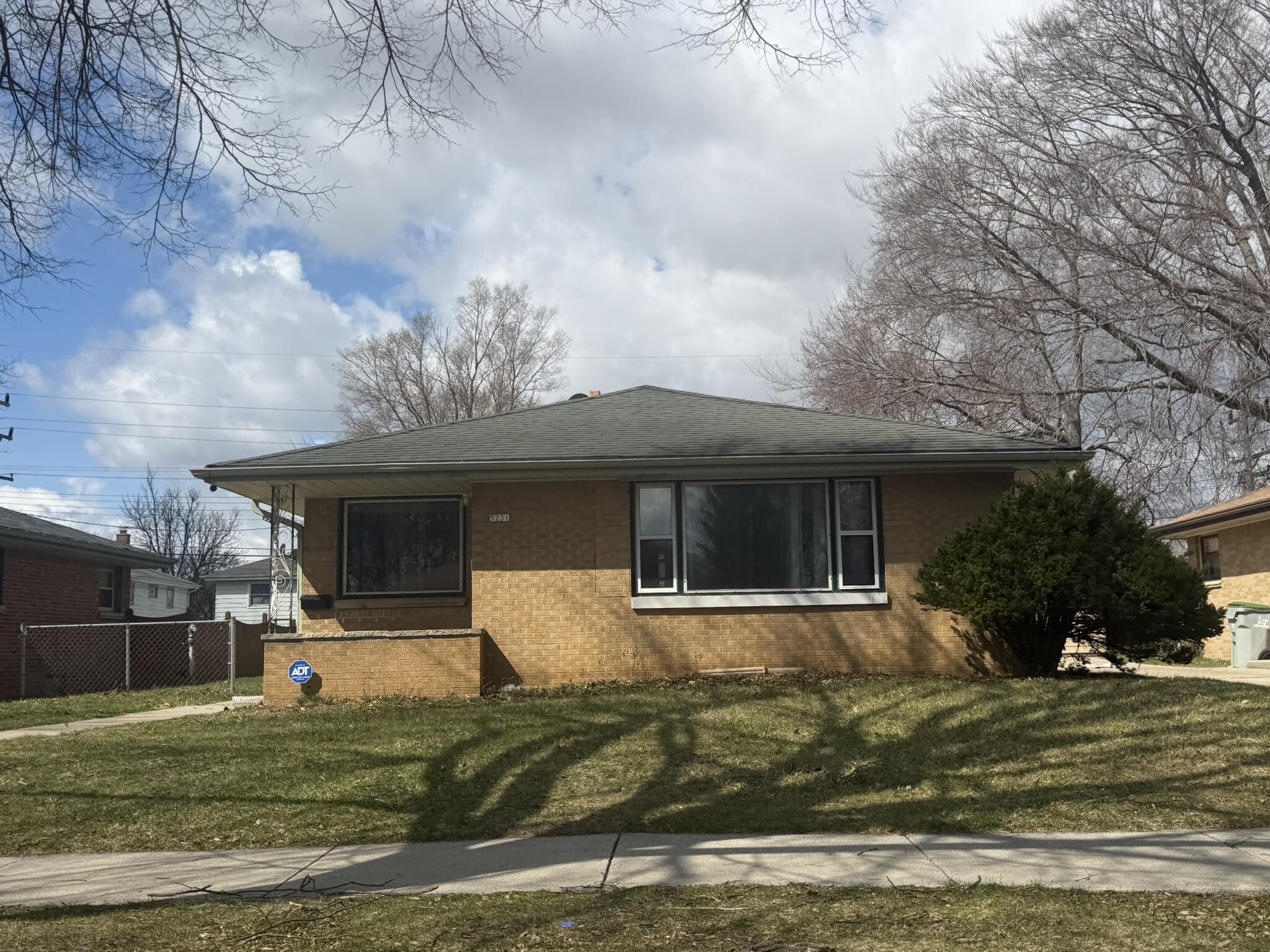 5231 North 83rd Street Milwaukee, WI 53218 - Photo 2 of 2 IMG_2057