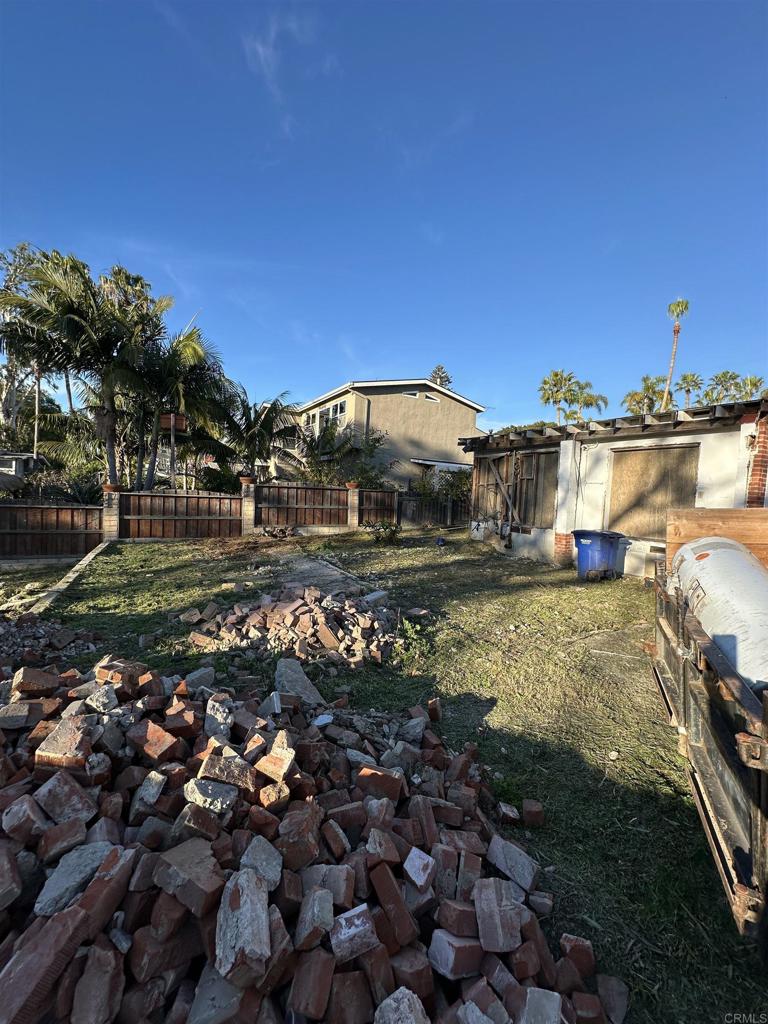 844 Saxony Road Encinitas, CA 92024 - Photo 12 of 27