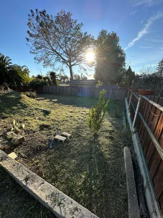 $999,999 | 844 Saxony Road, Encinitas, CA 92024