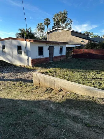 $999,999 | 844 Saxony Road, Encinitas, CA 92024