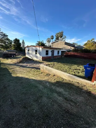 $999,999 | 844 Saxony Road, Encinitas, CA 92024