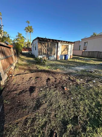 $999,999 | 844 Saxony Road, Encinitas, CA 92024