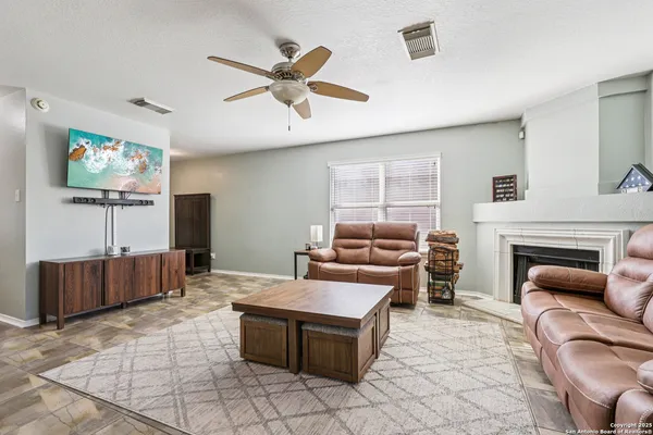 $289,100 | 8915 Gathering Pass, Converse, TX 78109