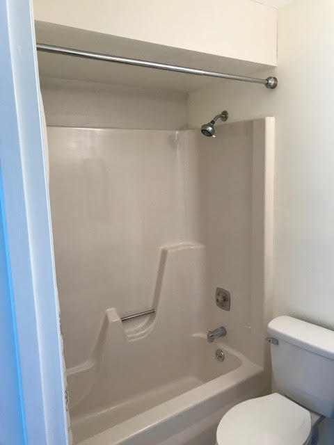 1225 Northwest 21st Street, Unit 912 Stuart, FL 34994 - Photo 14 of 34 Master Bath Tub/Shower