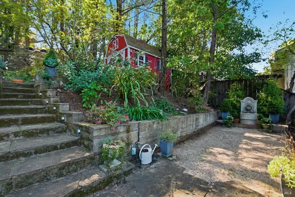 $987,000 | 151 High Street, Calistoga, CA 94515