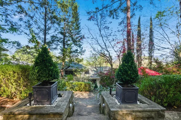 $987,000 | 151 High Street, Calistoga, CA 94515