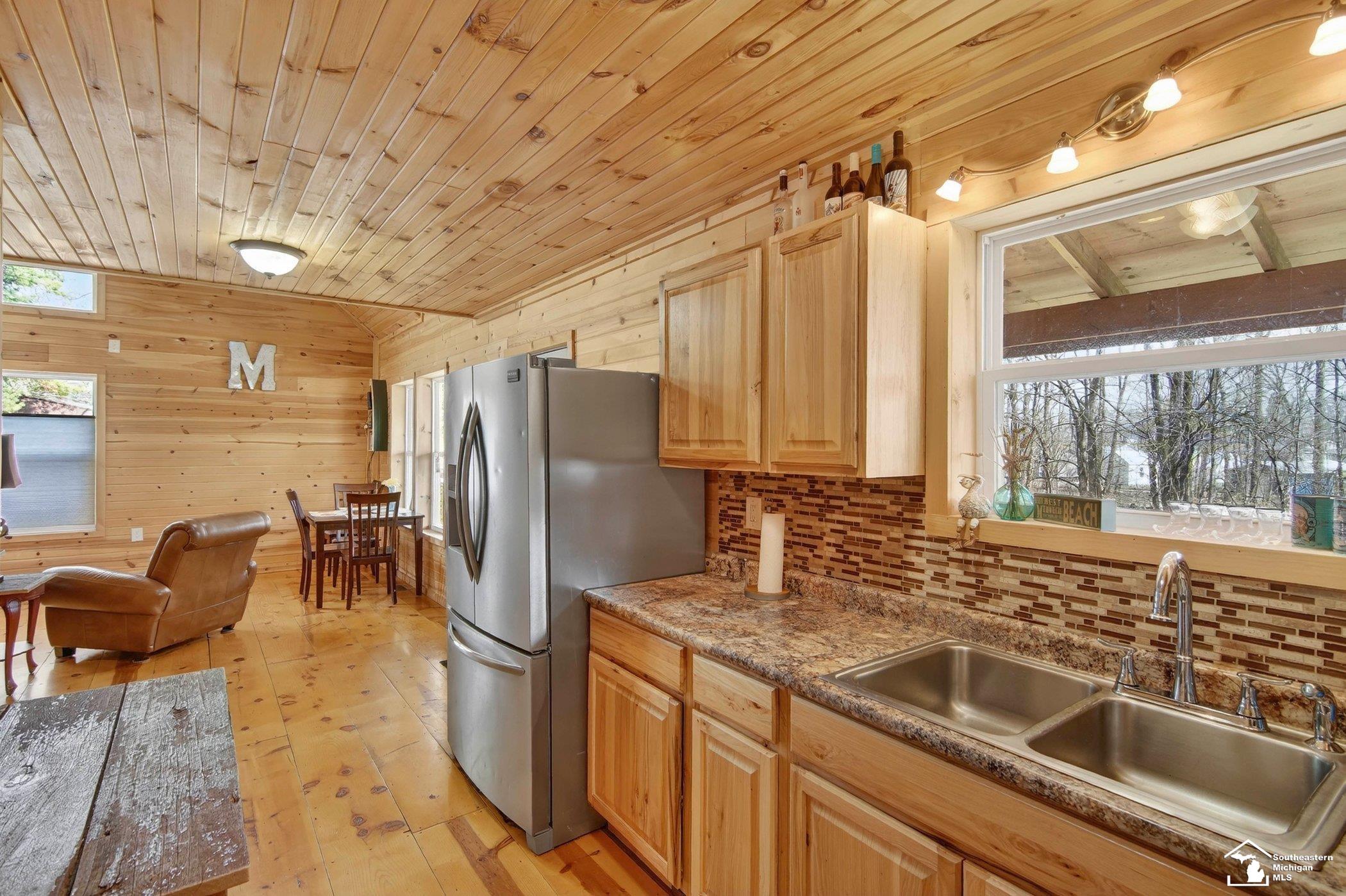 283 South Fremont Road Coldwater, MI 49036 - Photo 13 of 39