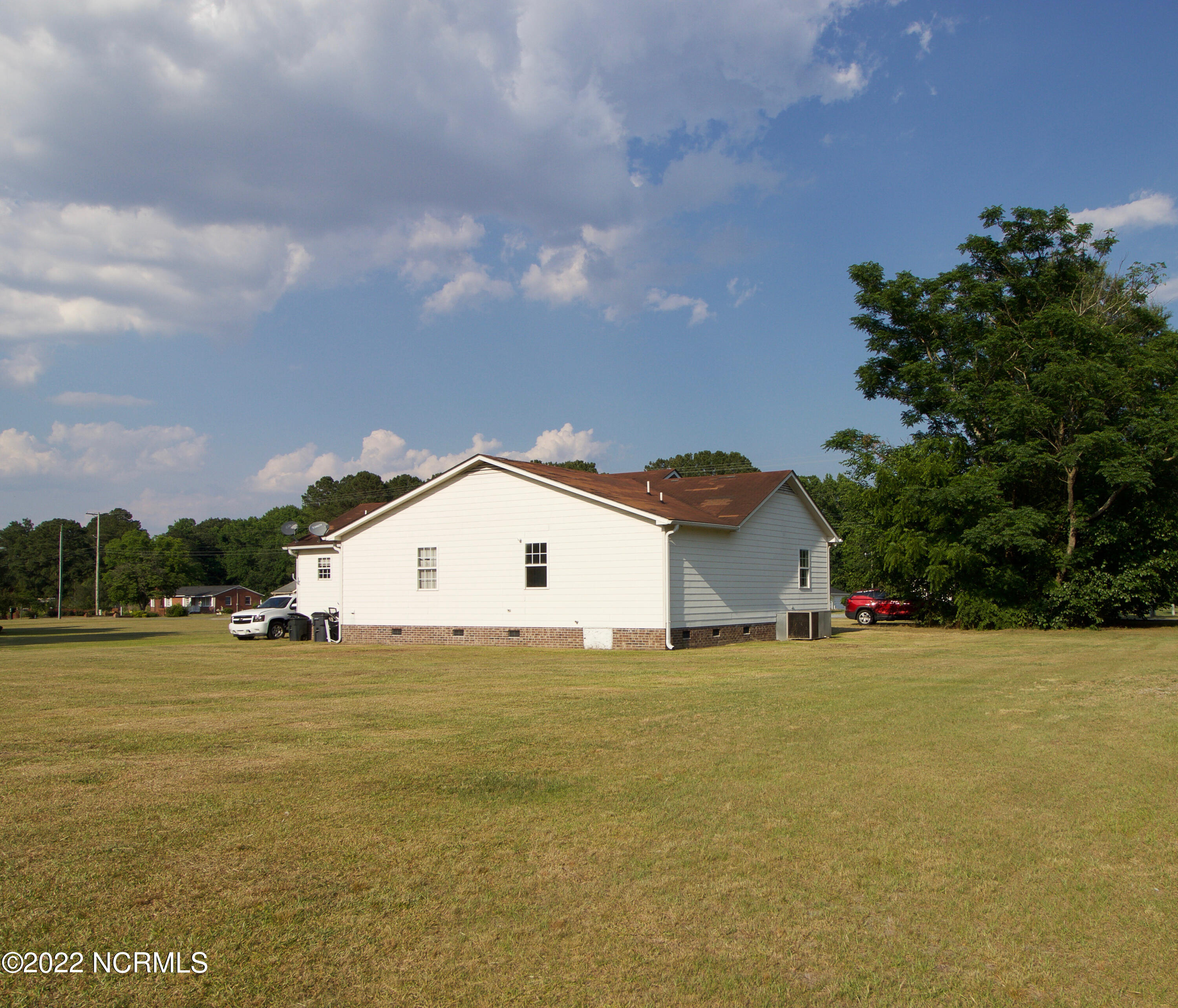 815 Isaac Weeks Road Clinton, NC 28328 - Photo 6 of 23 IMG_2281