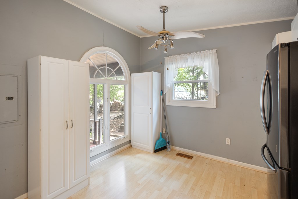 528 Dodson Lane Waterloo, SC 29384 - Photo 9 of 41 Gallery Image 9
