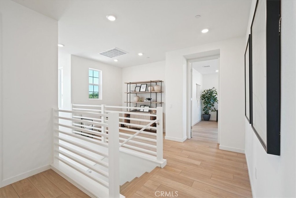 4845 Arroyo Run Moorpark, CA 93021 - Photo 13 of 33 Photos are of model match - exterior and interior finishes may vary