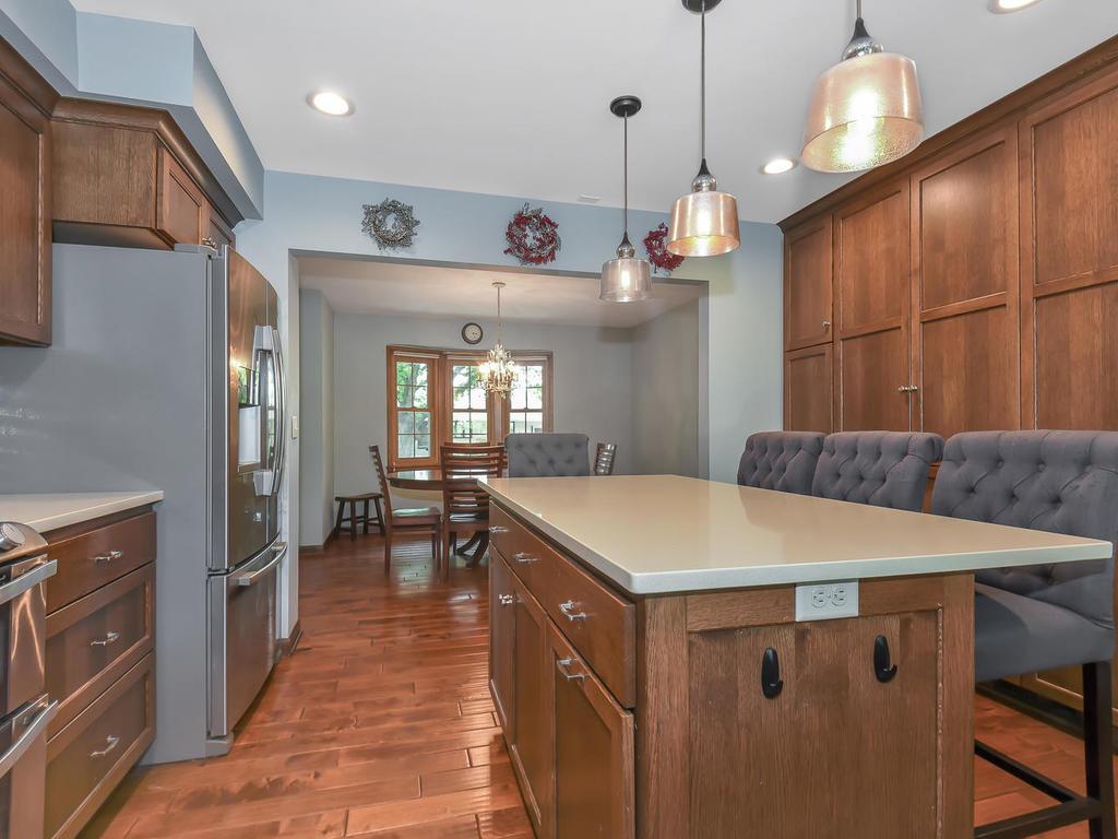 7541 Ridgeway Road Golden Valley, MN 55426 - Photo 9 of 28 Gallery Image 9