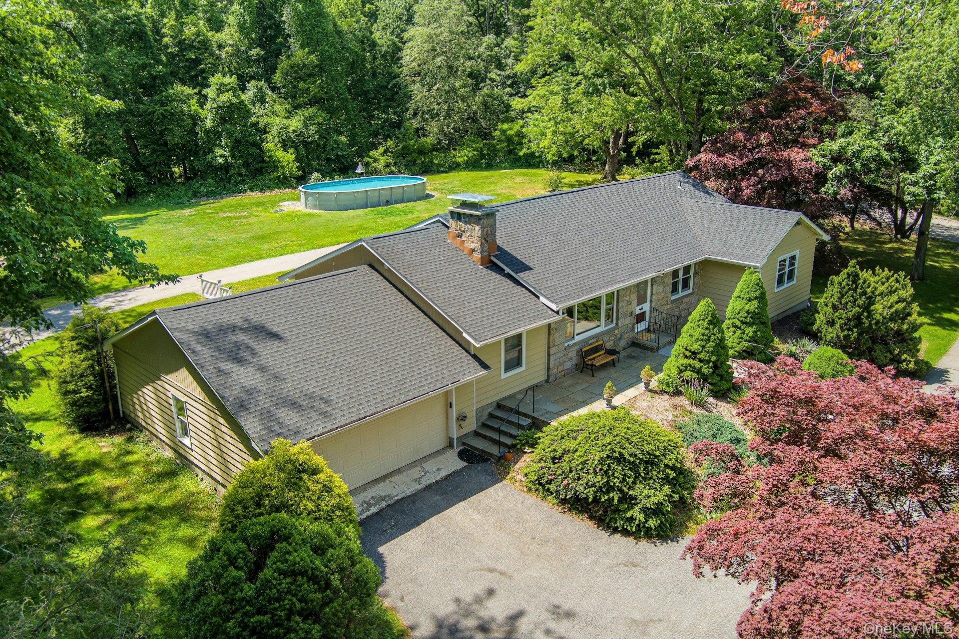 3 Meadow Park Road Baldwin Place, NY 10505 - Photo 2 of 36