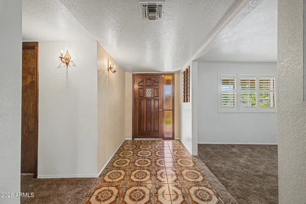 $860,000 | 618 East Harwell Road, Gilbert, AZ 85234