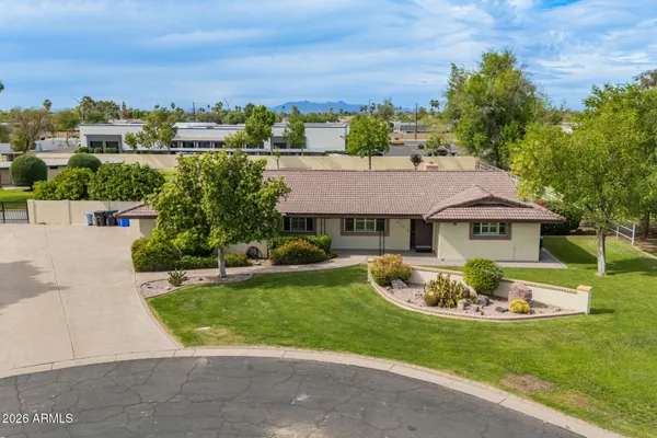 $860,000 | 618 East Harwell Road, Gilbert, AZ 85234
