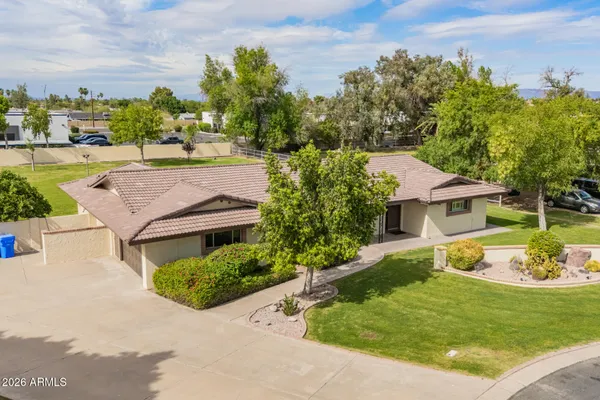 $860,000 | 618 East Harwell Road, Gilbert, AZ 85234