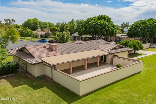 $860,000 | 618 East Harwell Road, Gilbert, AZ 85234