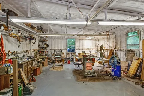 $900,000 | 1984 Sunflower, Paradise, TX 76073