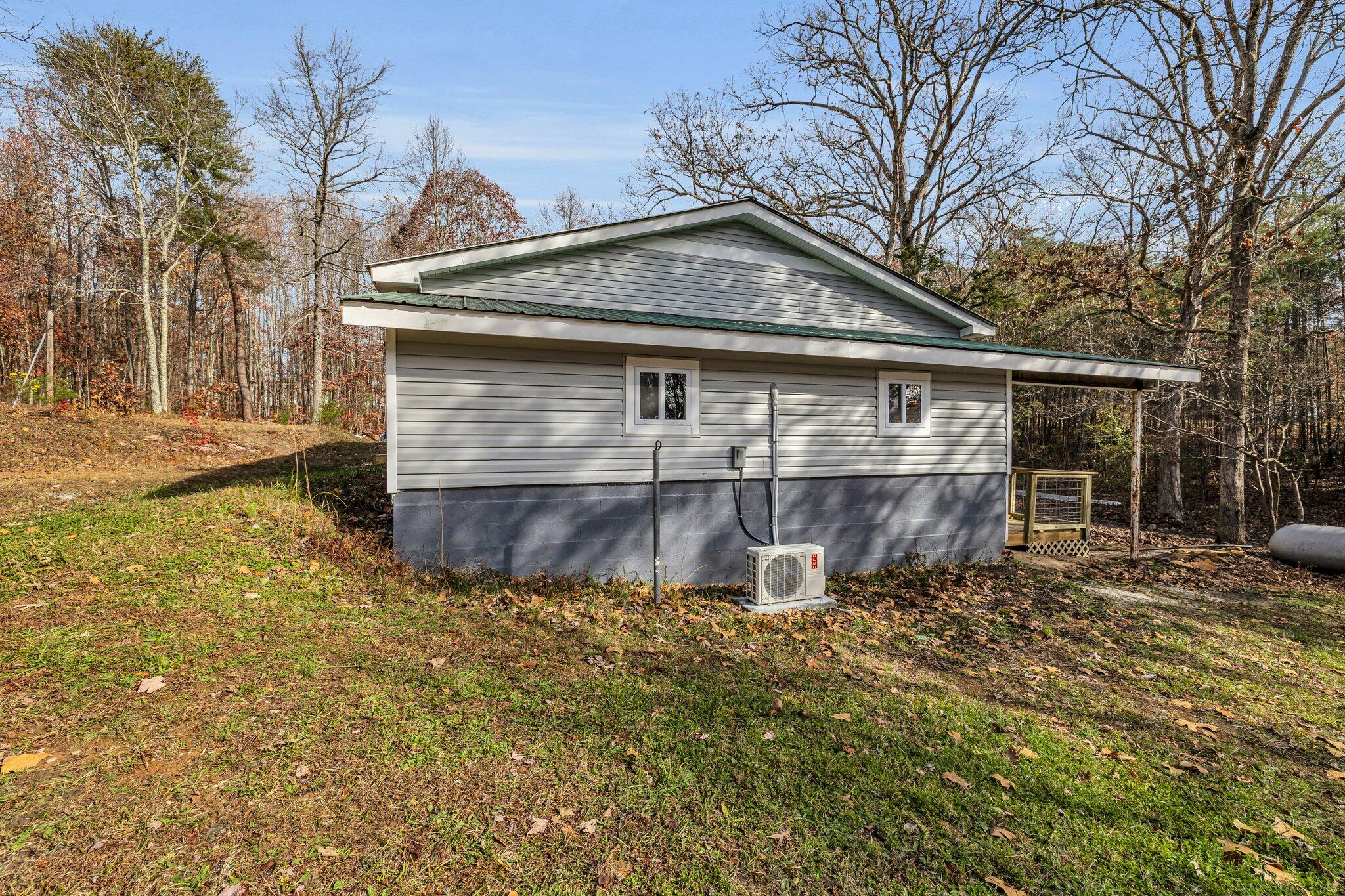 89 Bowman Road Dunlap, TN 37327 - Photo 24 of 29 6-web-or-mls-89-bowman-rd