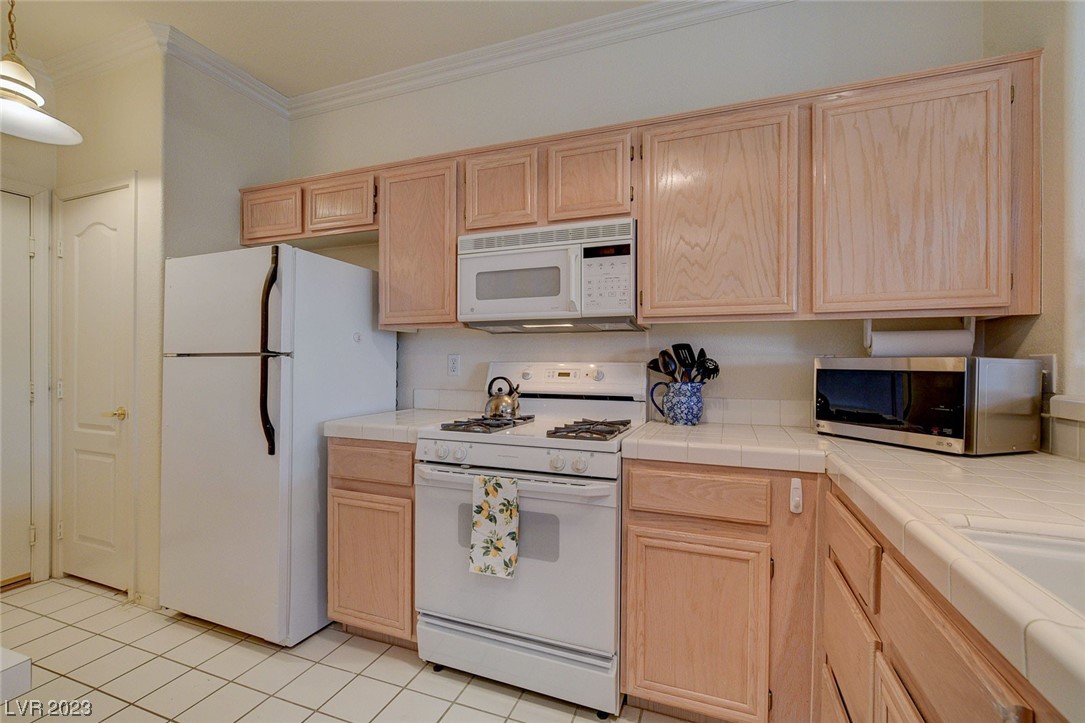 5239 Island Chain Road Las Vegas, NV 89118 - Photo 17 of 45 Gallery Image 17