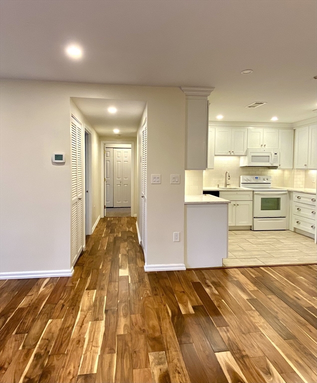 666 Main Street, Unit 315 Winchester, MA 01890 - Photo 8 of 23