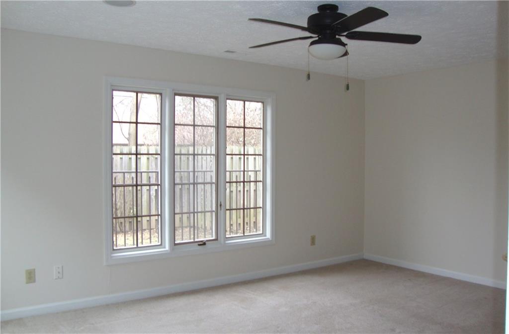5212 Hawks Point Road, Unit 241 Indianapolis, IN 46226 - Photo 9 of 14 Gallery Image 9