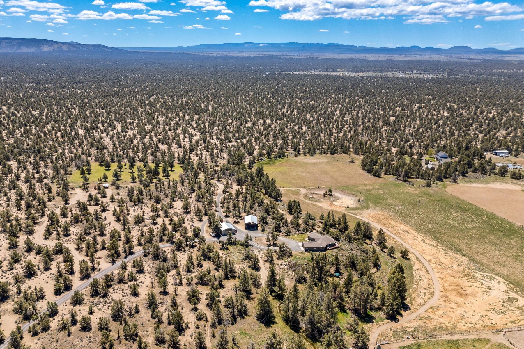 24395 Dodds Road Bend, OR 97701 - Photo 3 of 48 batch_2 (1)