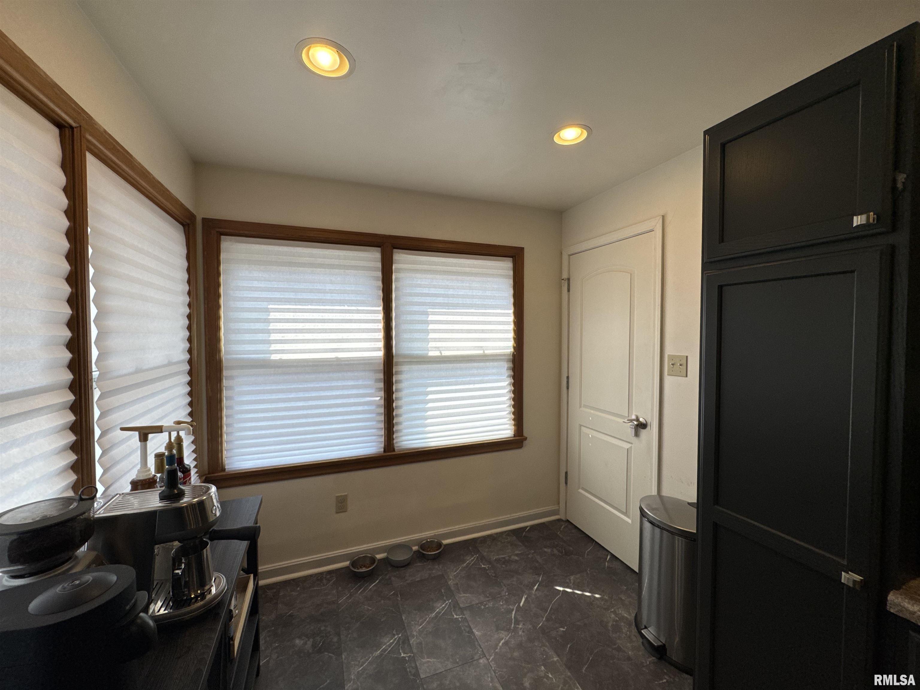 329 West Fisk Street Macomb, IL 61455 - Photo 29 of 71