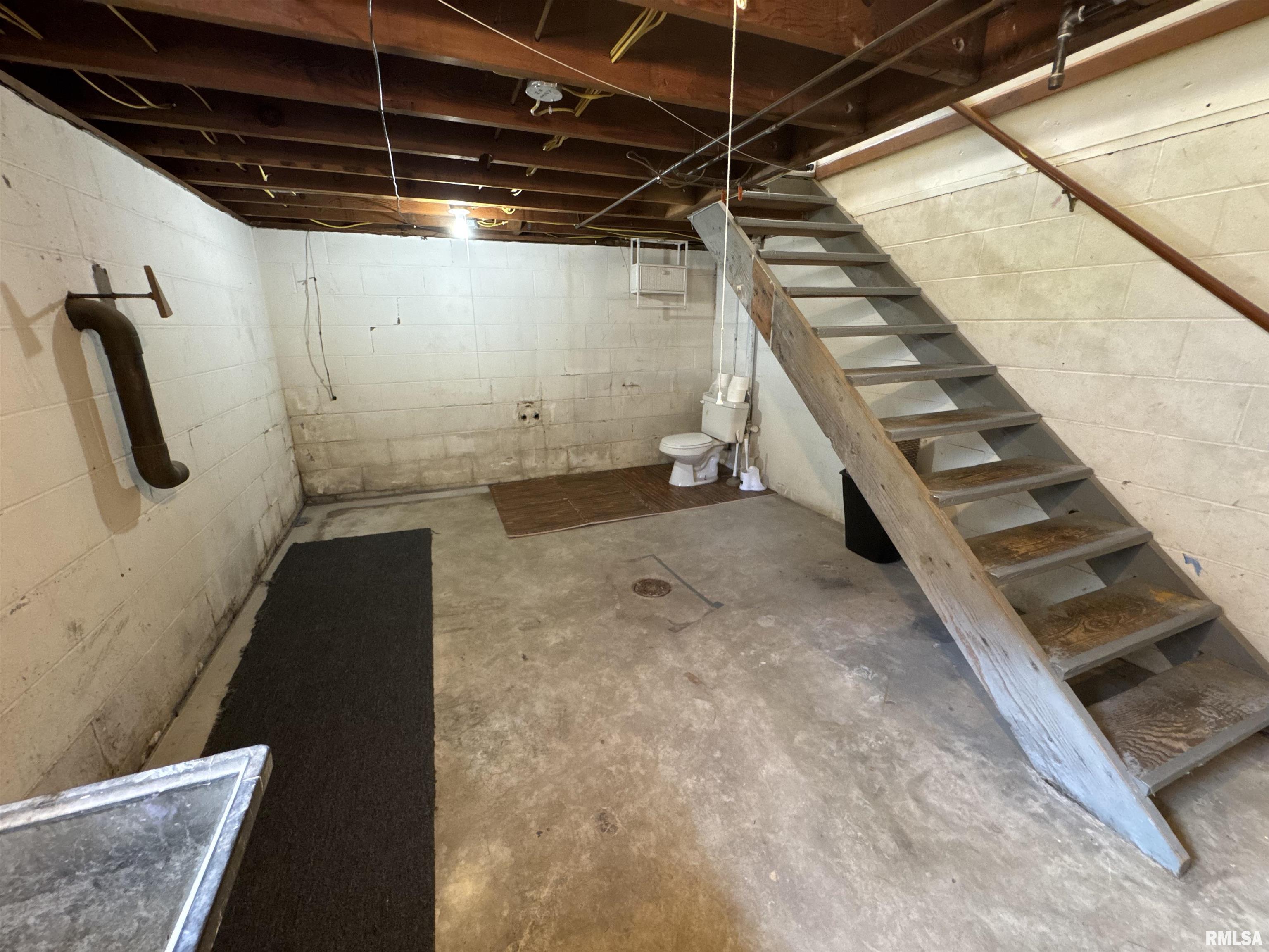 329 West Fisk Street Macomb, IL 61455 - Photo 46 of 71