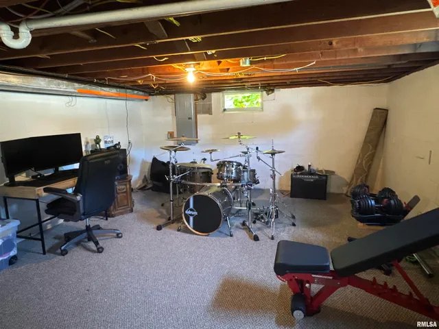 $150,000 | 329 West Fisk Street, Macomb, IL 61455