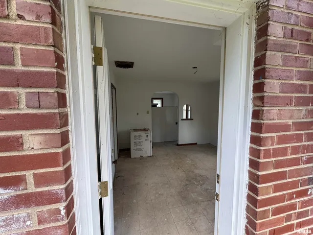 $150,000 | 329 West Fisk Street, Macomb, IL 61455