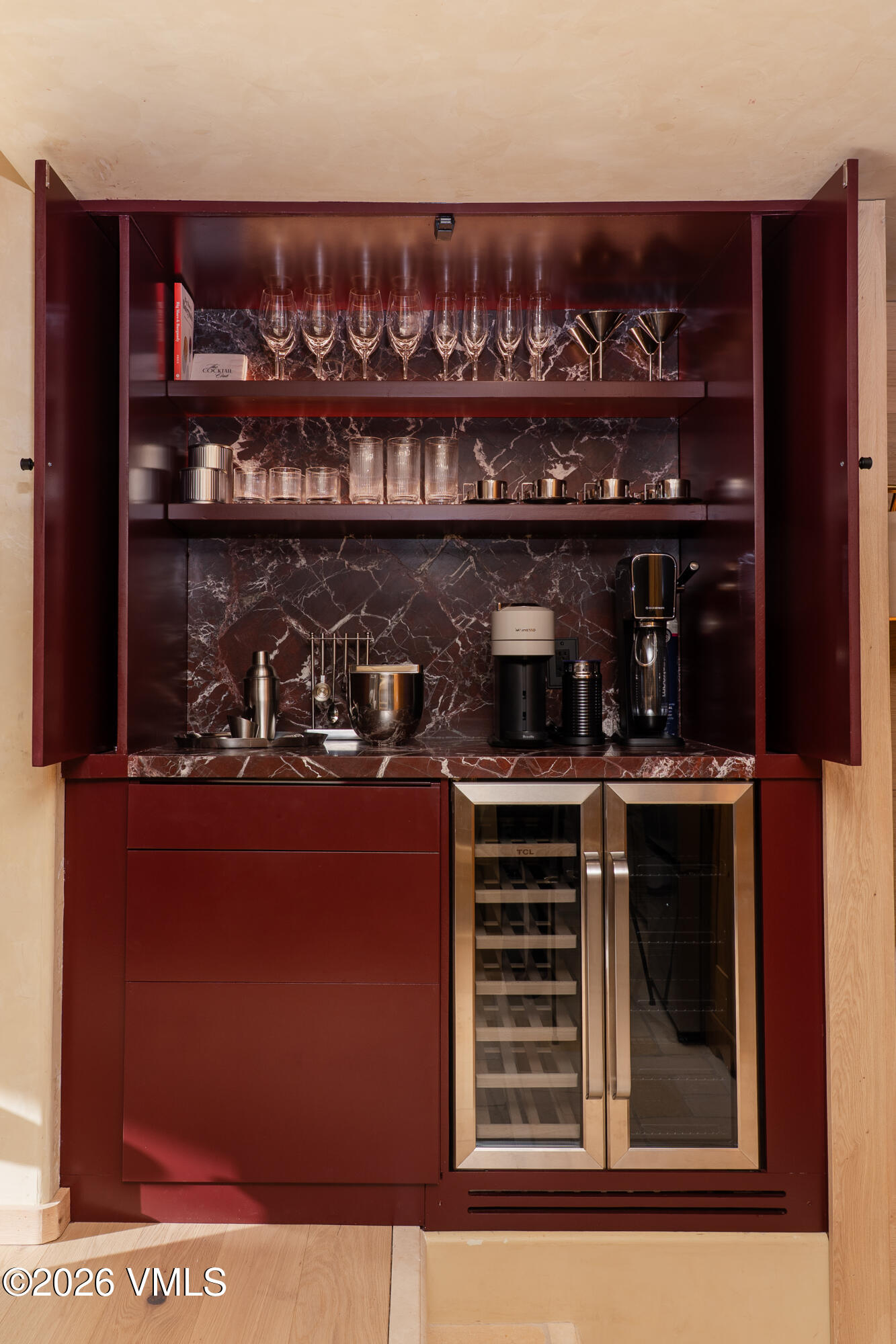 120 Willow Bridge Road, Unit 3G Vail, CO 81657 - Photo 7 of 14 Bar