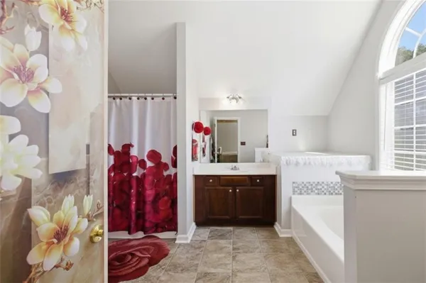 $290,000 | 140 Revolutionary Drive, Hampton, GA 30228