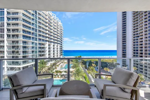 $3,290,000 | 3100 North Ocean Drive, Unit P805, Singer Island, FL 33404