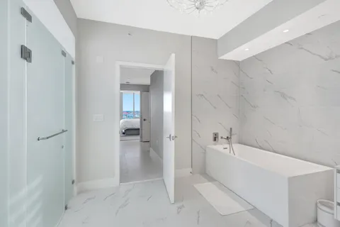 $3,290,000 | 3100 North Ocean Drive, Unit P805, Singer Island, FL 33404
