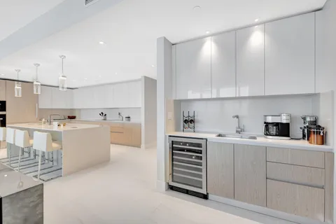 $3,290,000 | 3100 North Ocean Drive, Unit P805, Singer Island, FL 33404